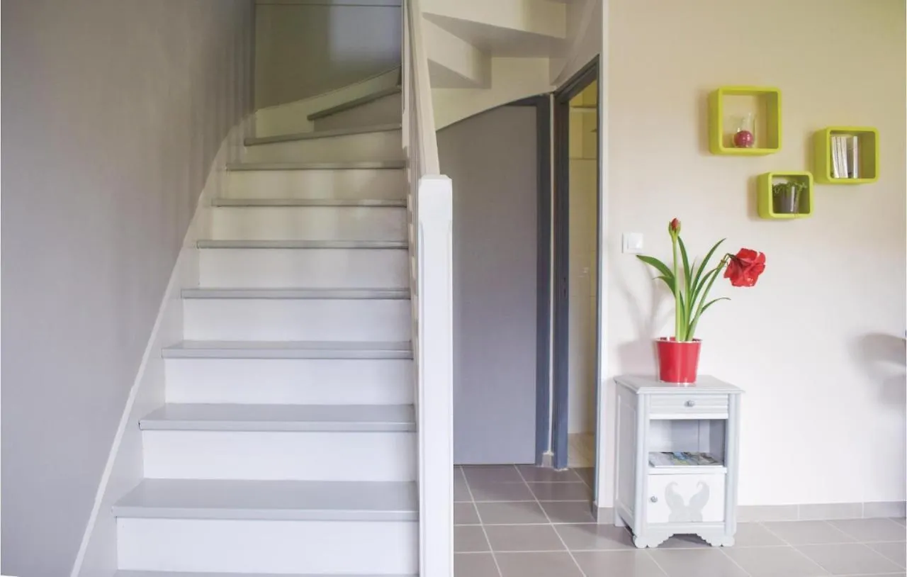 Beautiful Home In Goudelin With Wifi フランス