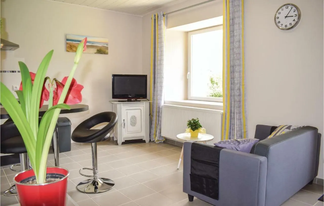 Beautiful Home In Goudelin With Wifi 0*,  フランス